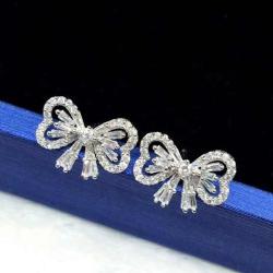 Fashion Butterfly Earrings 18K White Gold Moissanite Stud Earrings for Women