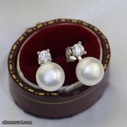 Wholesale Lot: 10 Pearl Earring Sets at Unbeatable Quality & Price!